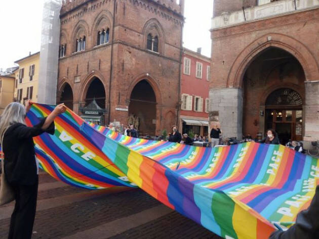 Tavola Pace Cremona mobilitazione UCRAINA: FERMIAMO LA GUERRA! 26/2 ore 11.30