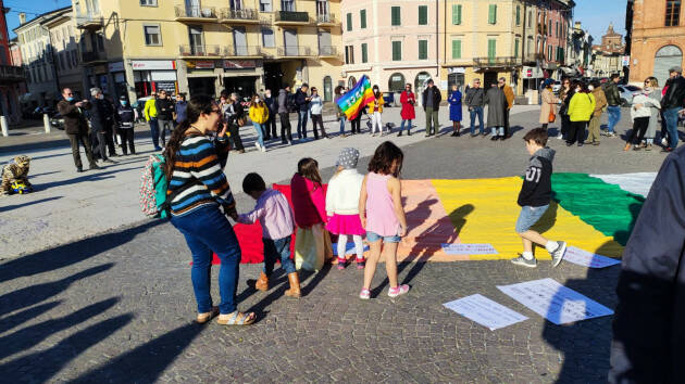 Anche  Casalmaggiore  manifesta per la  Pace in Ucraina