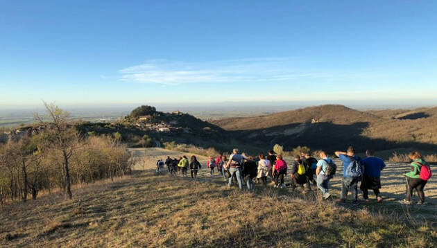 Calyx  CAMMINATA GOLOSA  DI PRIMAVERA il 26 marzo a CODEVILLA (PV)