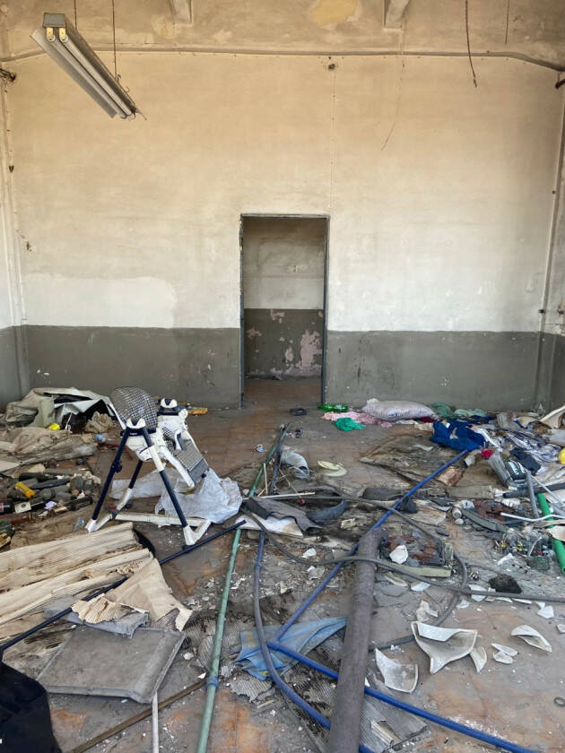 BAGGIO, BESTETTI (FI): SGOMBERARE MAGAZZINI MILITARI OCCUPATI