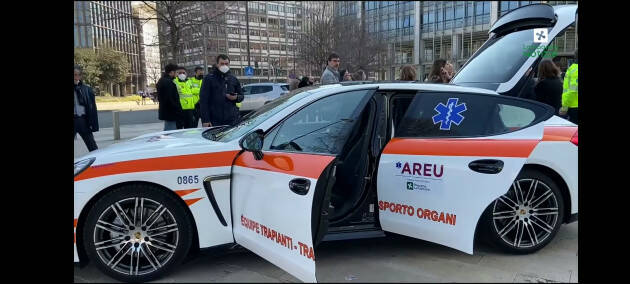 DONATA AD AREU UN AUTO SEQUESTRATA ALLA MAFIA