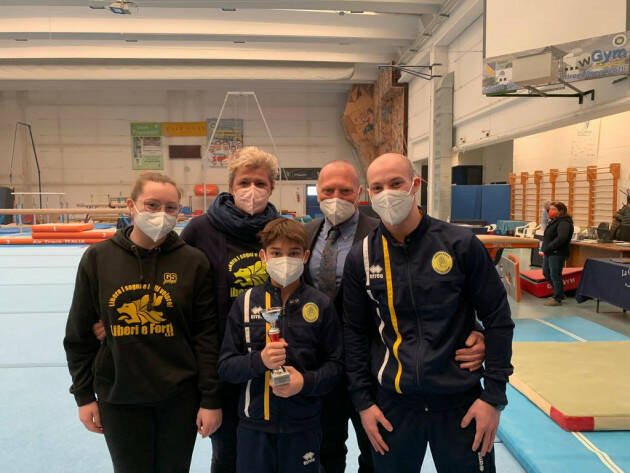 GINNASTICA: PIOGGIA DI PODI A MORTARA PER I LEONCINI DELLA SOCIETA' CASTELLEONESE