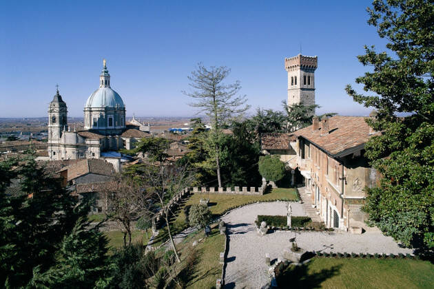 ''ESSAYS'' A Lonato del Garda una residenza estiva per traduttori di saggistica italiana