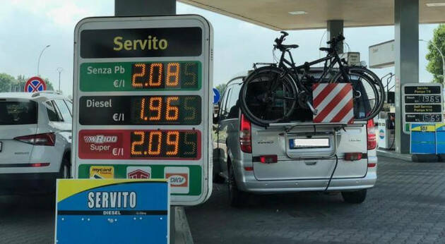 Lozza (Cna): Gasolio troppo caro, intervenga il governo