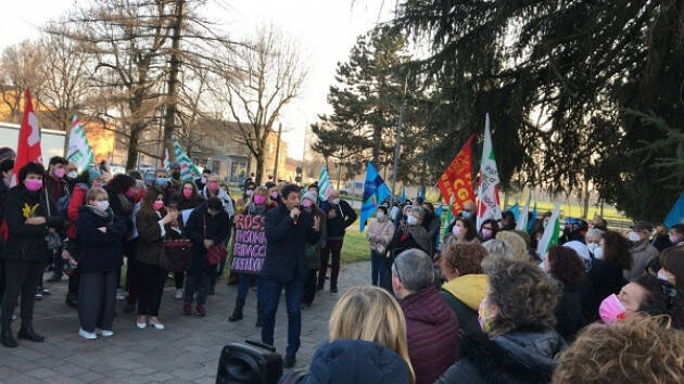 Cremona Otto Marzo ’22 NO al Cancer Center  SI all’AREA DONNA (Video)