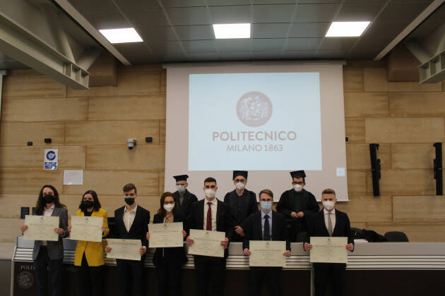 ESSIONE DI LAUREA AL CAMPUS DI CREMONA DEL POLITECNICO DI MILANO