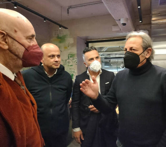 Una delegazione del Rotary Club Crema il visita al Mercato Centrale di Milano