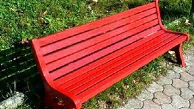  Piacenza: Una panchina rossa per ricordare Zahira. Domani l'inaugurazione