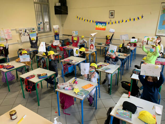 ''Evviva le api'', incontro tra gli alunni e l’apicoltrice