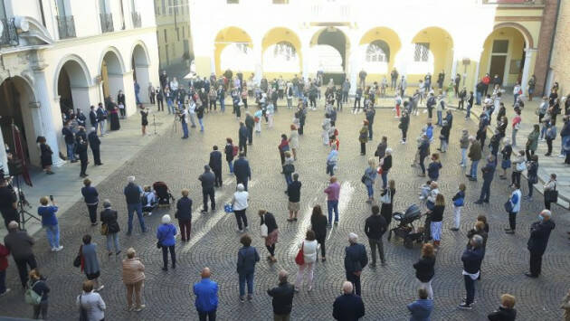 Vittime del Covid. Domani alla lapide sotto il Famedio la cerimonia cittadina