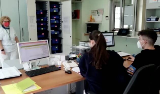 ASST CREMONA FARMACIA OSPEDALIERA: SPORTELLO DEDICATO AI PAZIENTI FRAGILI (Video)