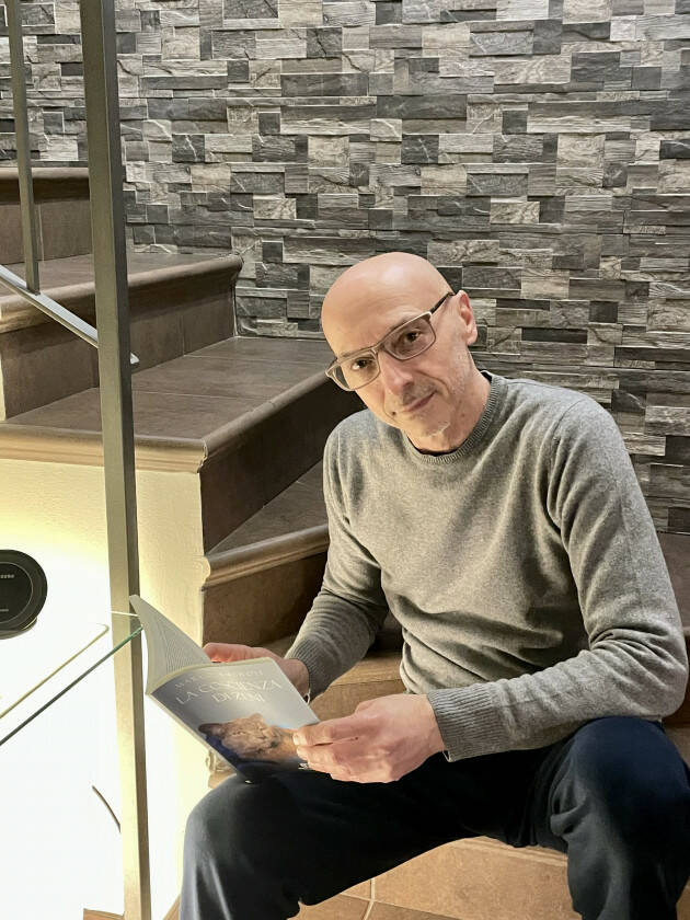 In libreria ‘La coscienza di Zeni’, il terzo romanzo del cremonese Marco Ambrosi.