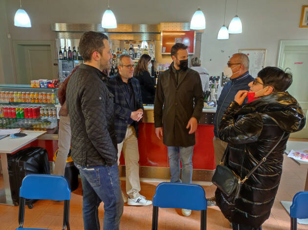 Crema: Il candidato sindaco del centrosinistra Fabio Bergamaschi era nel quartiere di San Bernardino/Vergonzana