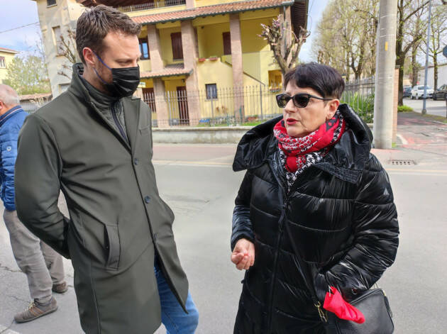 Crema: Il candidato sindaco del centrosinistra Fabio Bergamaschi era nel quartiere di San Bernardino/Vergonzana