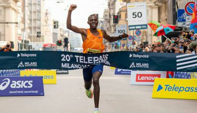 Kipruto vince Milano Marathon, 10mo italiano Aouani