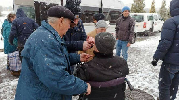 Cremona Pianeta Migranti. La carovana della pace in Ucraina è tornata con tanti profughi