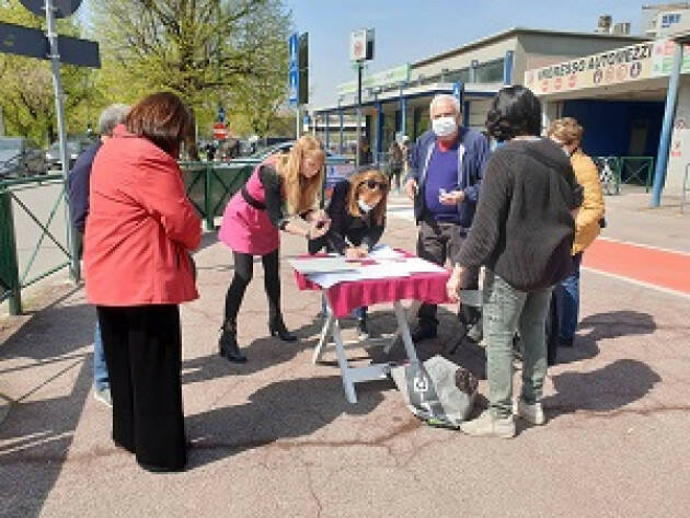 Paola Tacchini Raccolte oltre 2000 firme sulla petizione Ridateci Area donna Cremona