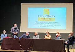 Matteo Pilon (Pd) i in visita ad Orzinuovi all’inaugurazione #Tuttaltrapasta