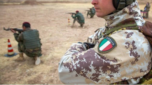 L’Italia comanderà la Nato in Iraq. Chiediamo invece che esca da quel pantano.