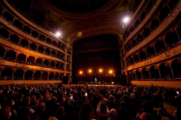 CLAUDIO BAGLIONI AL TEATRO PONCHIELLI MARTEDI' 26 APRILE