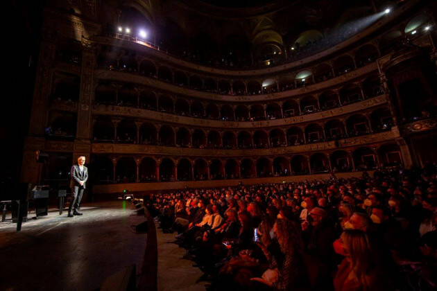 CLAUDIO BAGLIONI AL TEATRO PONCHIELLI MARTEDI' 26 APRILE