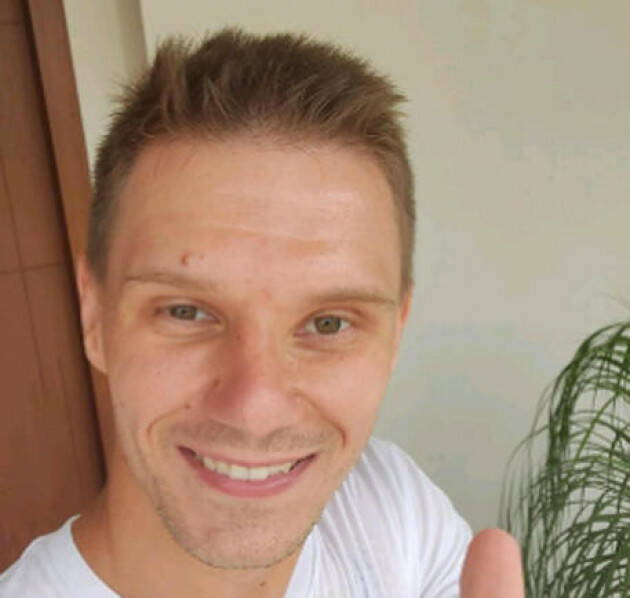 Fighter italiano: 'Ho alcune ferite ma sono vivo'