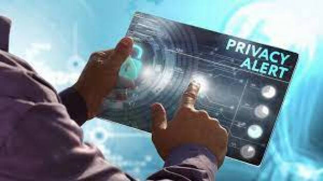 COME PROTEGGERE I TUOI DATI PERSONALI