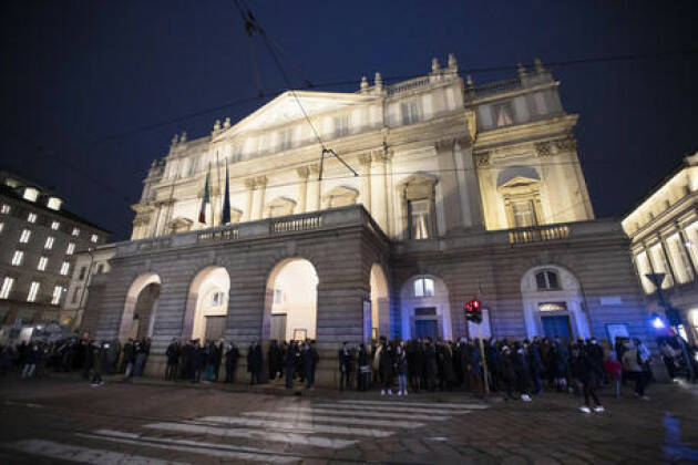 Alla Scala i sindacati proclamano lo stato d'agitazione