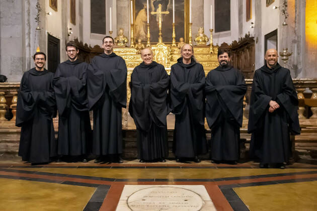 Salve mater, canti gregoriani per Maria e per san Domenico