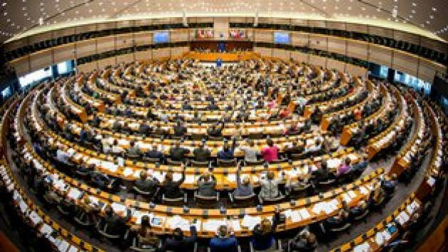 L'Europarlamento chiede di riformare i trattati per attuare le proposte della Conferenza