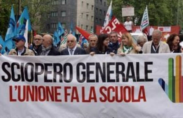 Scuola Cgil-Cisl-Uil scioperano il 30 maggio '22