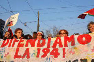 Federconsumatori Legge 194: l’aborto in Italia è ancora un diritto negato.