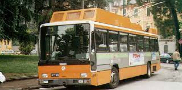 Venerdì 20 maggio rimozione della linea aerea filobus in via Giuseppina