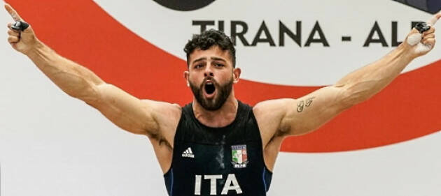 Pizzolato campione europeo di Sollevamento Pesi con record del mondo