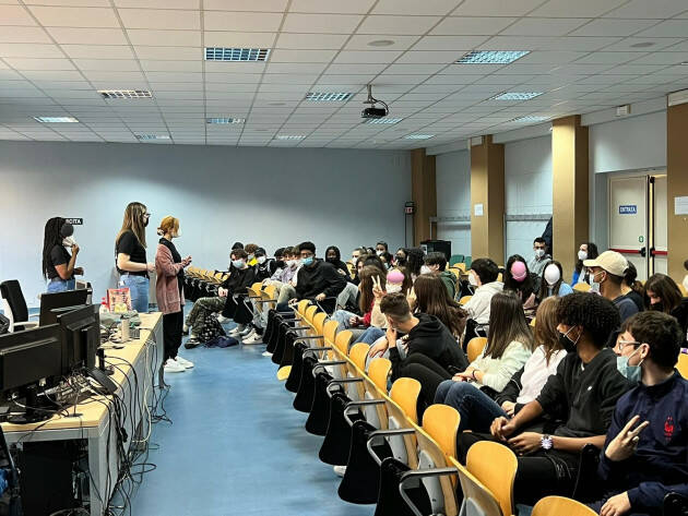 PERCORSI EDUCAZIONE ALLA SALUTE  AL GHISLERI DI CREMONA