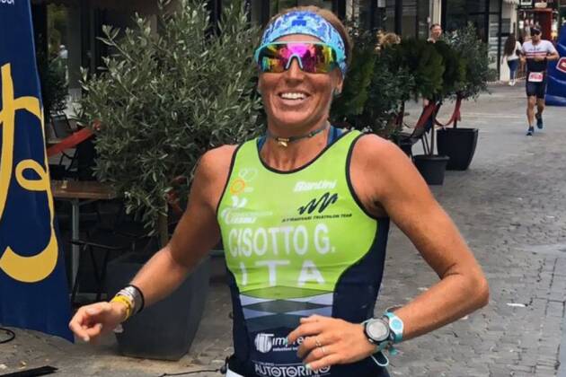 Gloria Cisotto seconda al triathlon di Bellaria Igea Marina