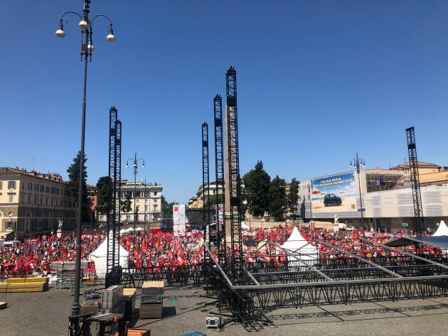 Elena Curci (sg Cgil Cremona) : siamo a Roma per la Pace , Lavoro e democrazia (Video)