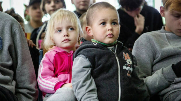 Cremona Pianeta Migranti. Ventimila bimbi in orfanatrofio deportati in Russia