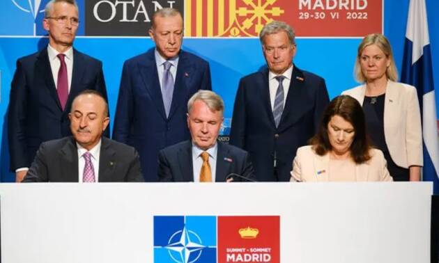 Nato: l’OK a Svezia e Finlandia dal Sultano pigliatutto