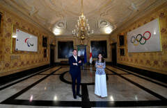 A Palazzo Marino le bandiere delle Olimpiadi