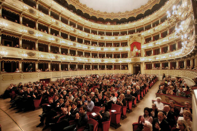 (CR) Il Teatro,Il Futuro Intervista ad Andrea Cigni Sovrintendente Ponchielli (Video)