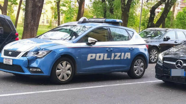 Donna rapinata del Rolex in centro a Milano, un arresto