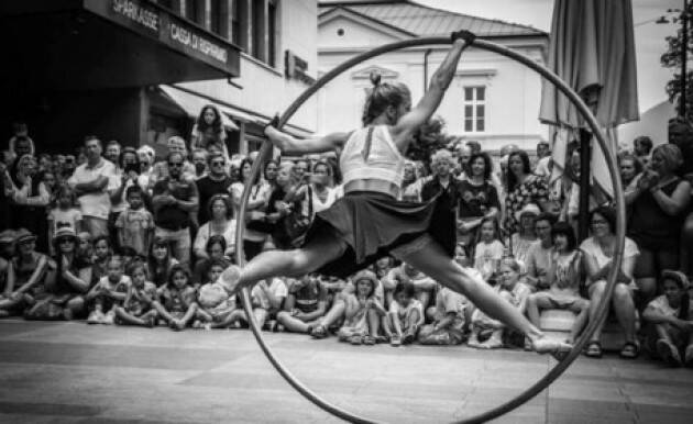 Dopo due anni sul lago d'Iseo torna il Sarnico Busker festival