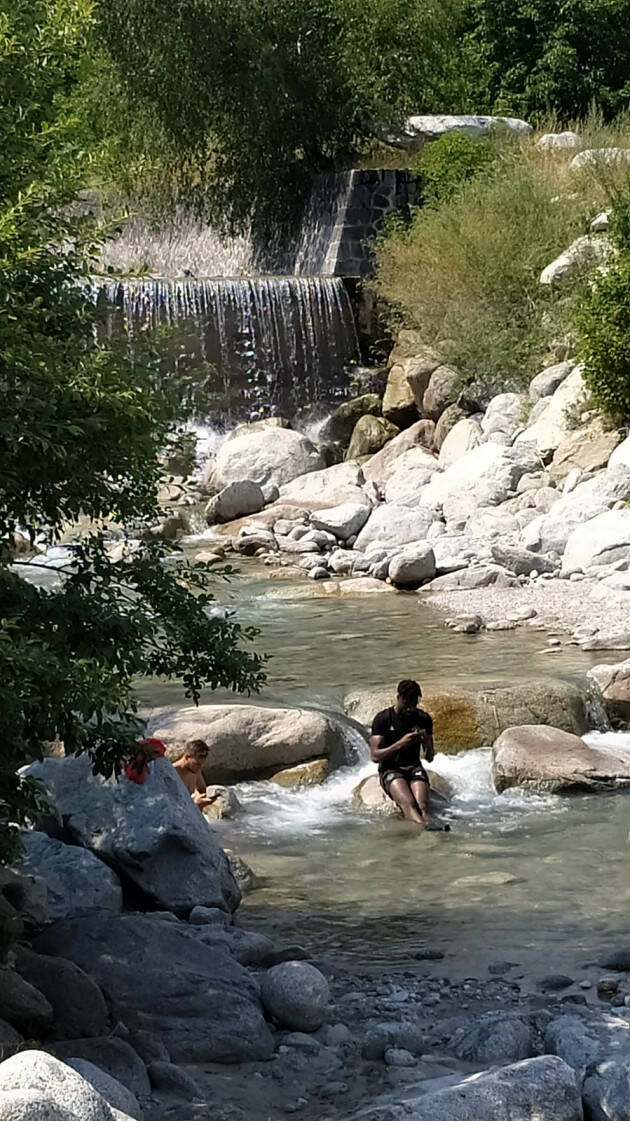 LA SPIAGGETTA NEL MELEDRIO È L’ESCLUSIVO CLUB” DELLA #CREMONESE A DIMARO