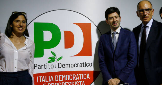 #elezioni22 Enrico Letta  presenta il simbolo del PD - Italia democratica e progressista