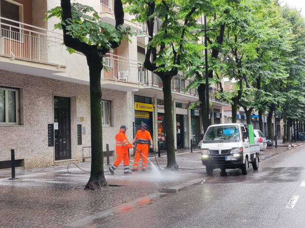 LECCO: Nuovi servizi di igiene urbana