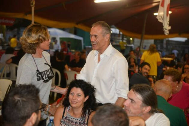 #elezioni22 Carlo Cottarelli conquista il pubblico della Festa Unità di Crema [video]