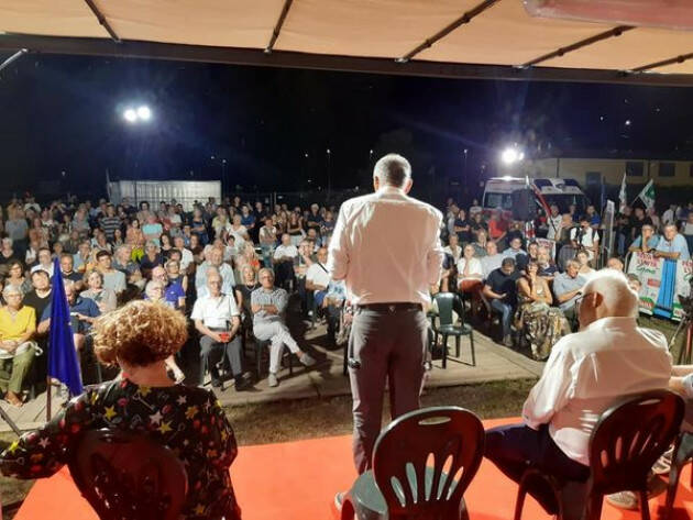 #elezioni22 Carlo Cottarelli conquista il pubblico della Festa Unità di Crema [video]