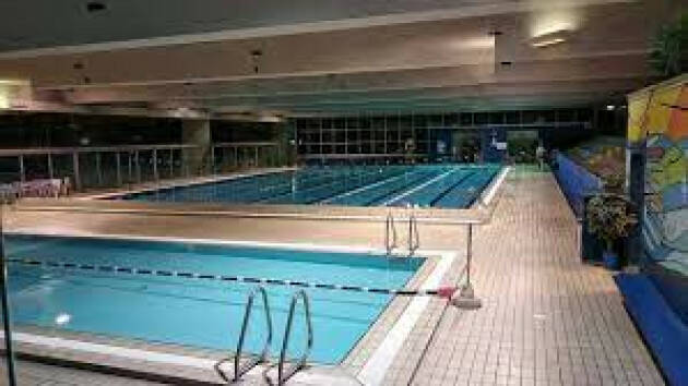Ripubblicizzare la gestione della piscina di Crema