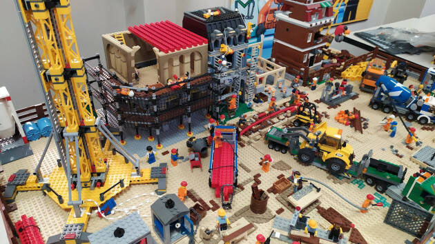 Esposizione LEGO presso la Sala del Borsino della Camera di Commercio a Cremona